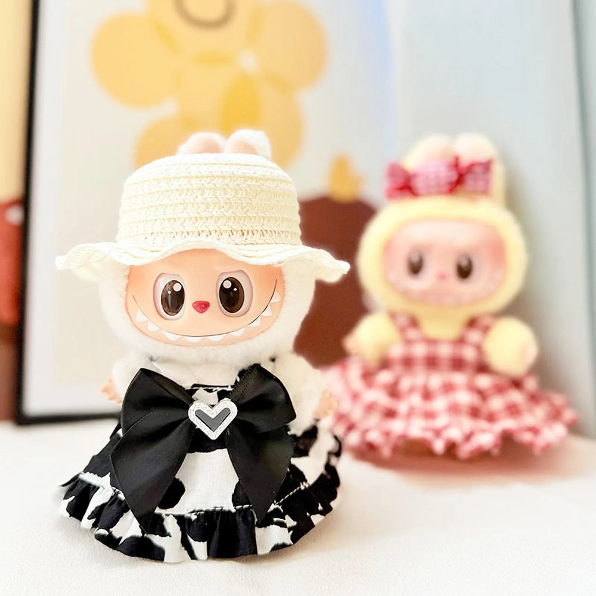 (Only Outfit) Black & White Dress with Pendant & White Straw Hat